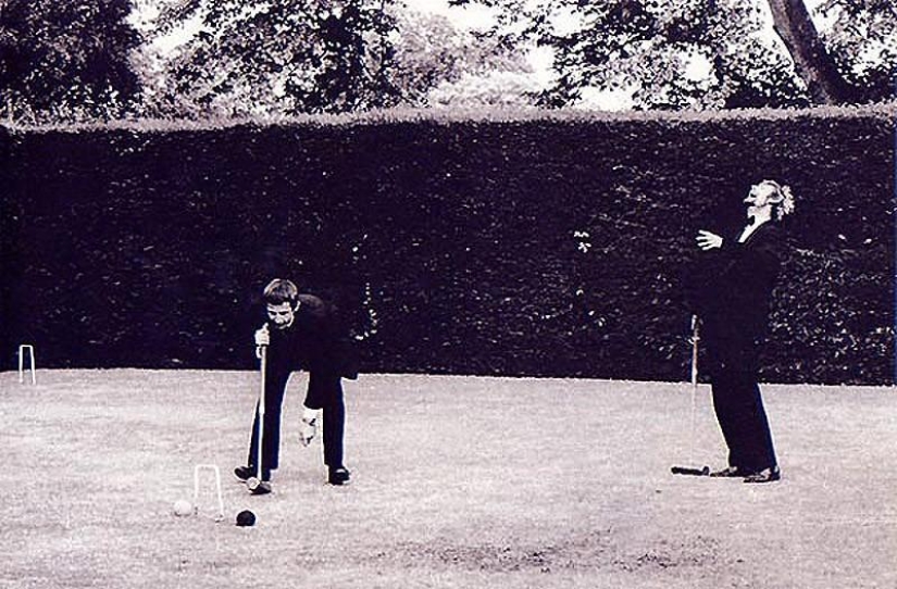 Photo from the rare edition of Ian Berry "The English" Photo from the rare edition of Ian Berry "The English"