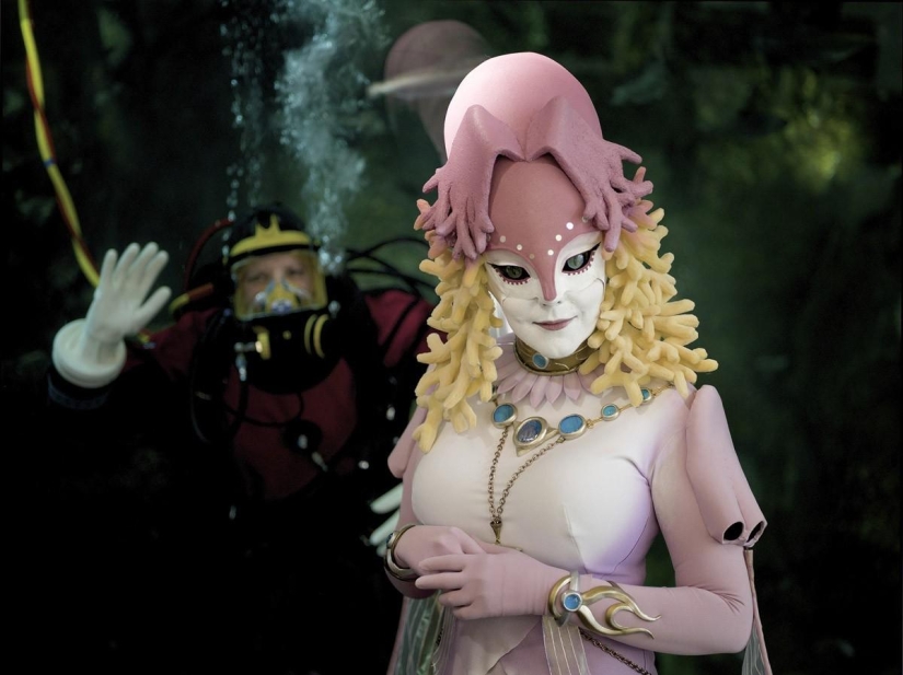 Photobombs and photobombs