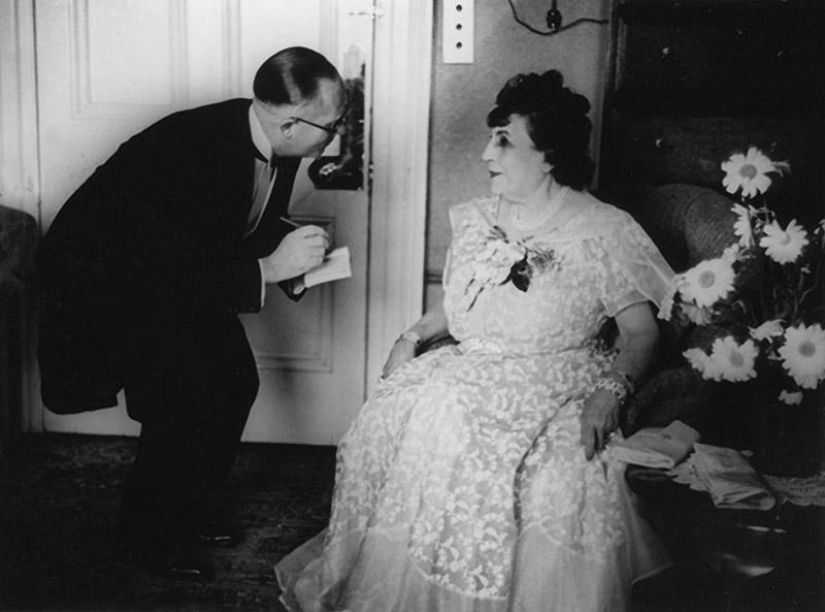 Photographer Bert Hardy Photographer Bert Hardy