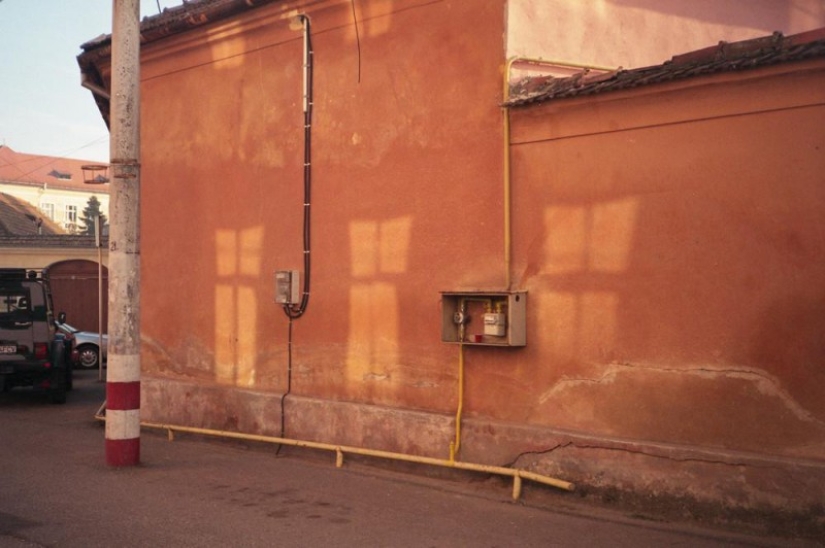 Photographer shows how his hometown in Transylvania is dying Photographer shows how his hometown in Transylvania is dying