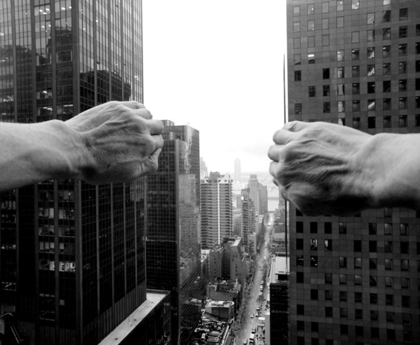 Photographer uses his naked body to create fantasy worlds