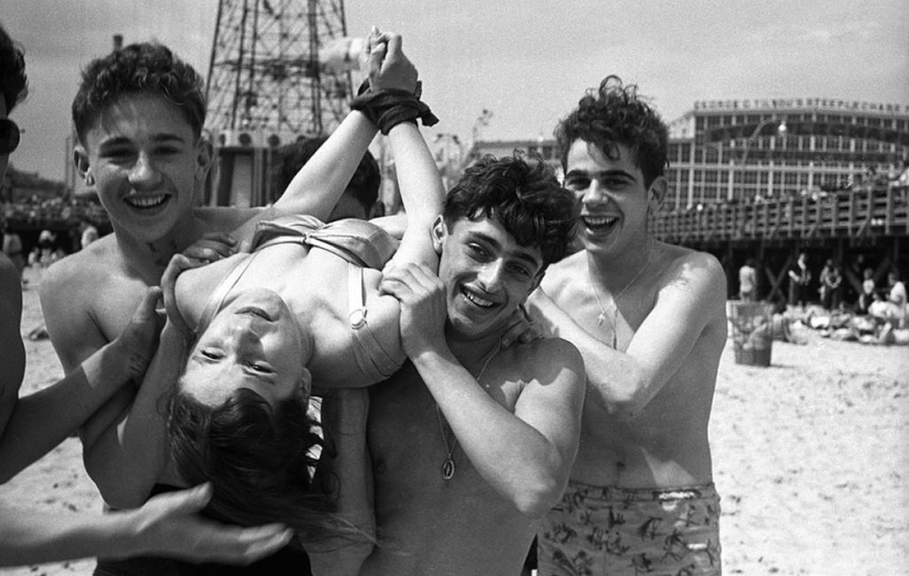 Photography classic: Harold Feinstein