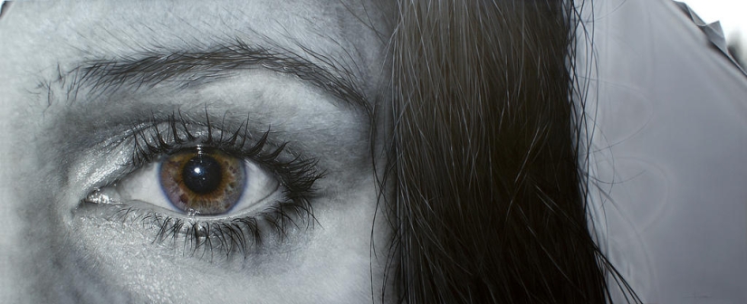 Photorealistic portraits of Simon Hennessy Photorealistic portraits of Simon Hennessy