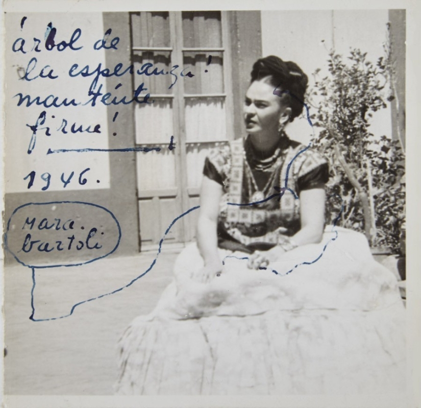 Photos and secret love letters of Frida Kahlo