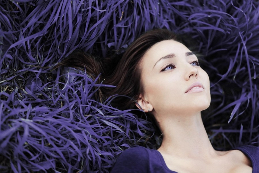 Photos in trendy colors for the fall 2015 season according to a report by the Pantone Institute