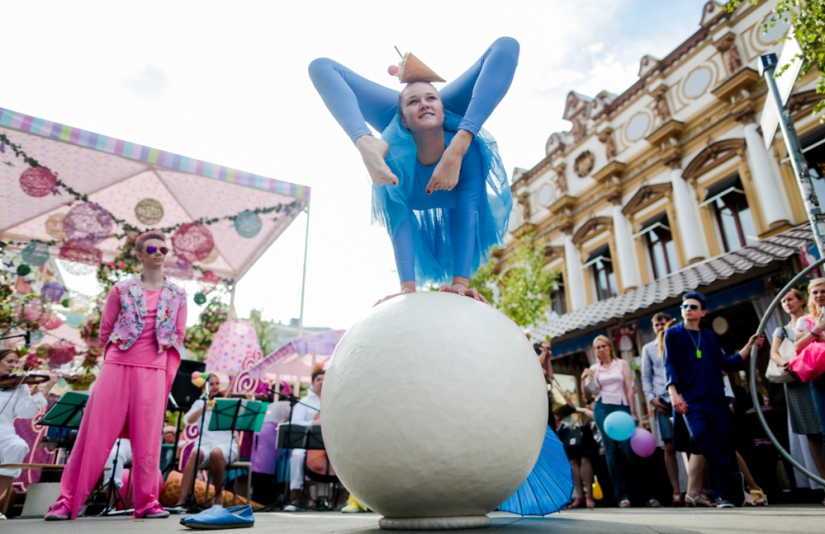 Pingüinos rosados y toneladas de helado en Moscú Pingüinos rosados y toneladas de helado en Moscú