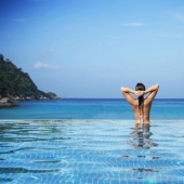 piscina hasta el infinito