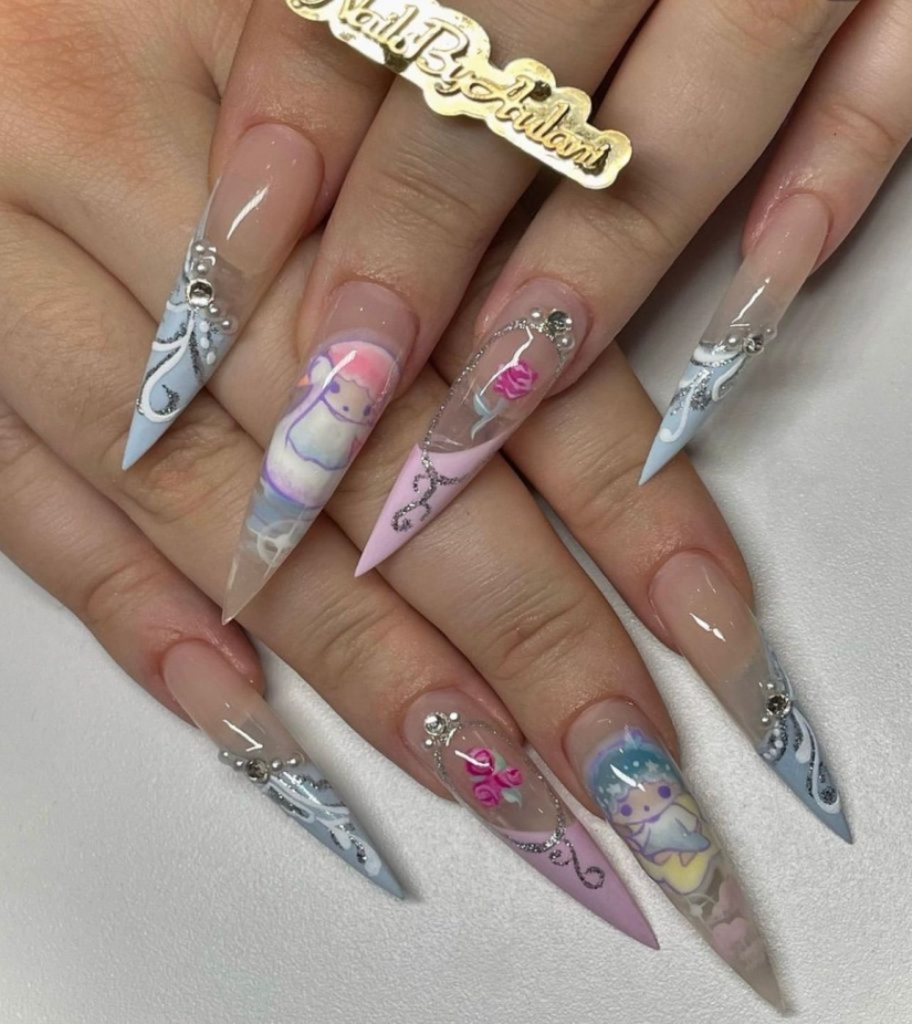 Please Don't Do This: A Manicure That Should Be Forgotten Please Don't Do This: A Manicure That Should Be Forgotten