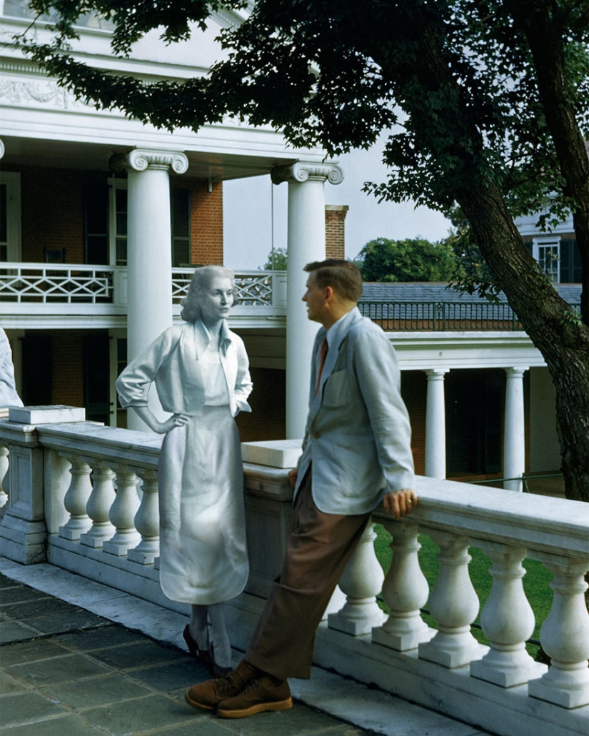 Polish artist made fun of old American photos... and improved them