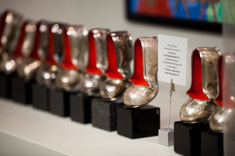 Popov no se avergüenza: cómo funciona la estación de radio Silver Rain