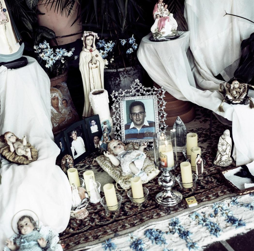 Portraits of Venezuelans whose children were killed by gang bullets