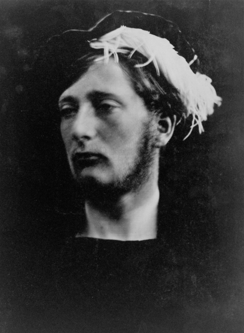 Portraits of Victorian Geniuses by Julia Margaret Cameron