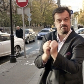 Pri-i-vetiki: who played the main role in the video "Man-g@vno" and what does Yuri Loza have to do with it