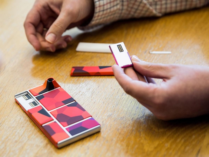 Project Ara is a smartphone designer from Google