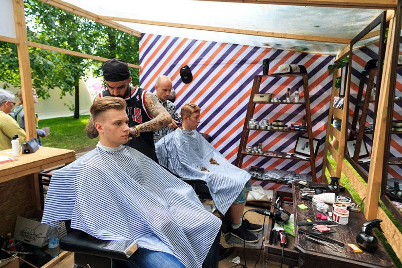 Promiscuous relationships at the Second VKontakte Festival