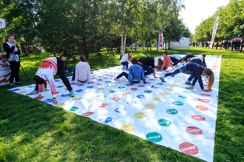 Promiscuous relationships at the Second VKontakte Festival