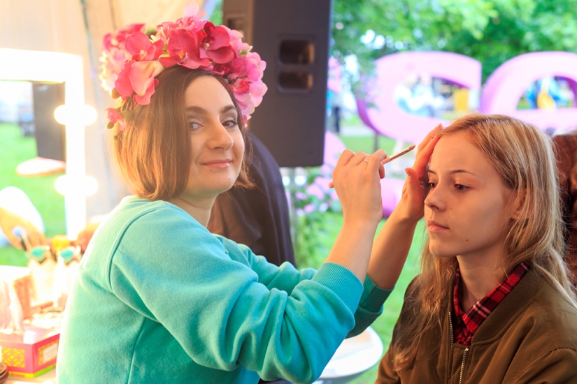 Promiscuous relationships at the Second VKontakte Festival