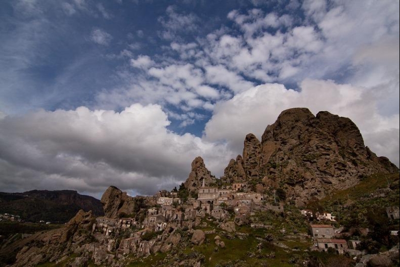 pueblos fantasmas italianos