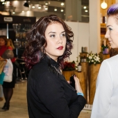 Qué hacer en una exposición de cosméticos profesionales si no trabajas en un salón de belleza