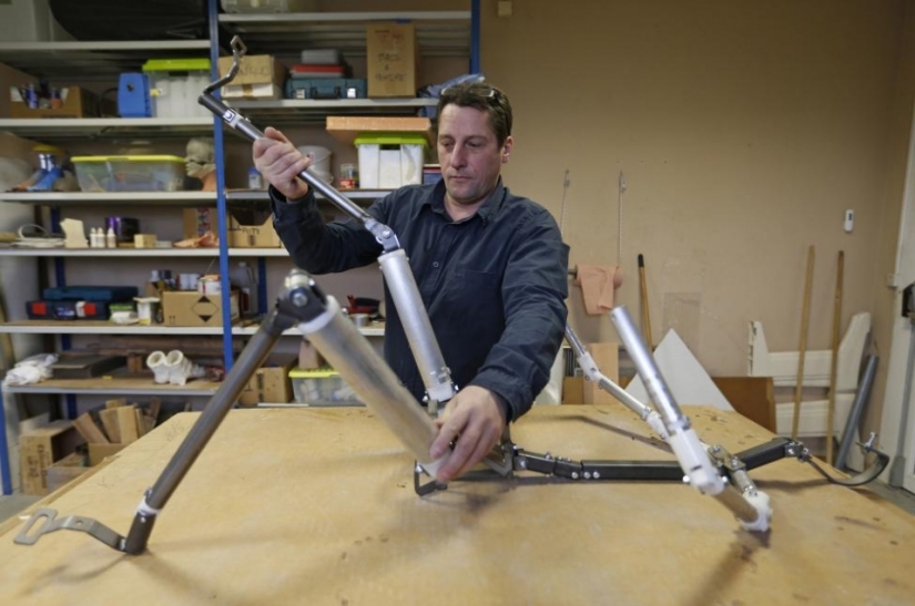 Querida: cómo se producen las mujeres de goma en Francia Querida: cómo se producen las mujeres de goma en Francia