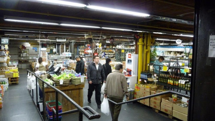 Quien no trabaja, come