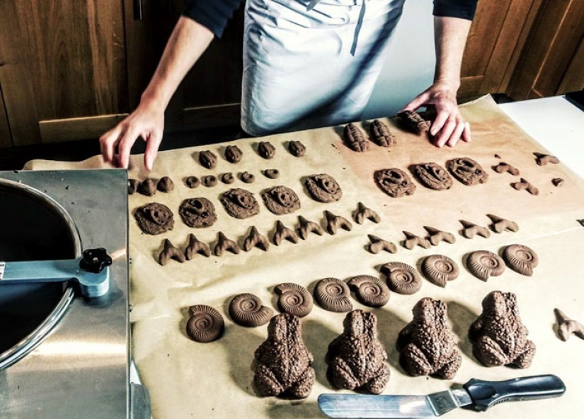 Ranas, corazones, conchas y otras figuras de chocolate de Sarah Hardy