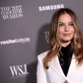 Rara salida: Margot Robbie mostró a su esposo