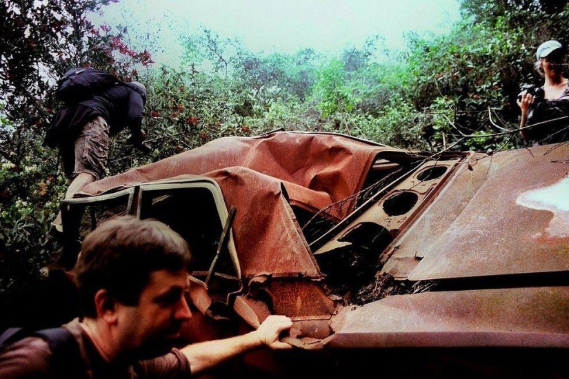 Rare cars on the bluffs of Mulholland Drive