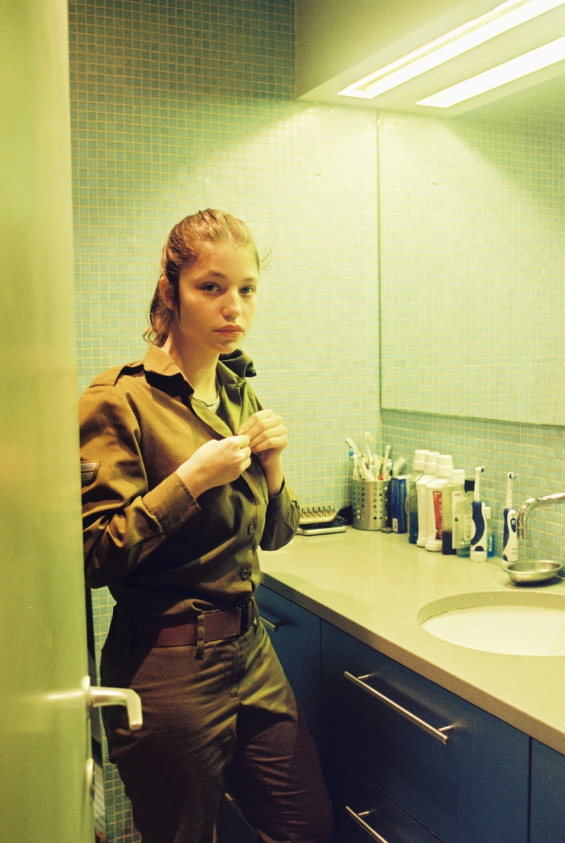 Reclutas del ejército israelí en la foto de Maya Toledano Reclutas del ejército israelí en la foto de Maya Toledano