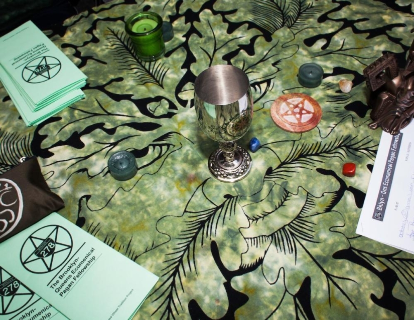 Report from the annual meeting of witches and witchers in New York