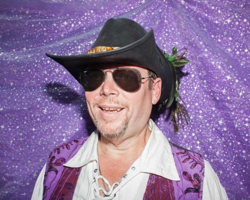 Report from the annual meeting of witches and witchers in New York