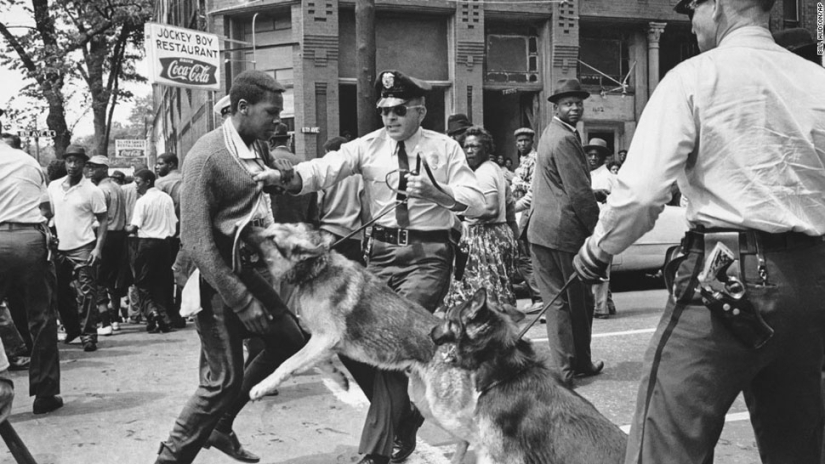 Resistencia Noviolenta: Una foto de Baton Rouge de la que todo Internet está hablando ahora