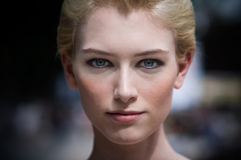 Retratos de extraños Retratos de extraños