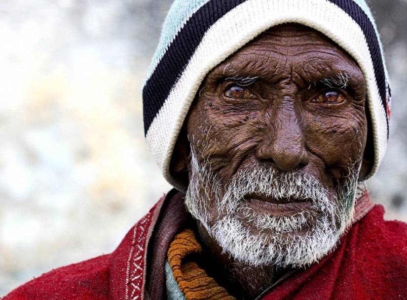 Retratos expresivos y coloridos de diferentes partes del mundo.