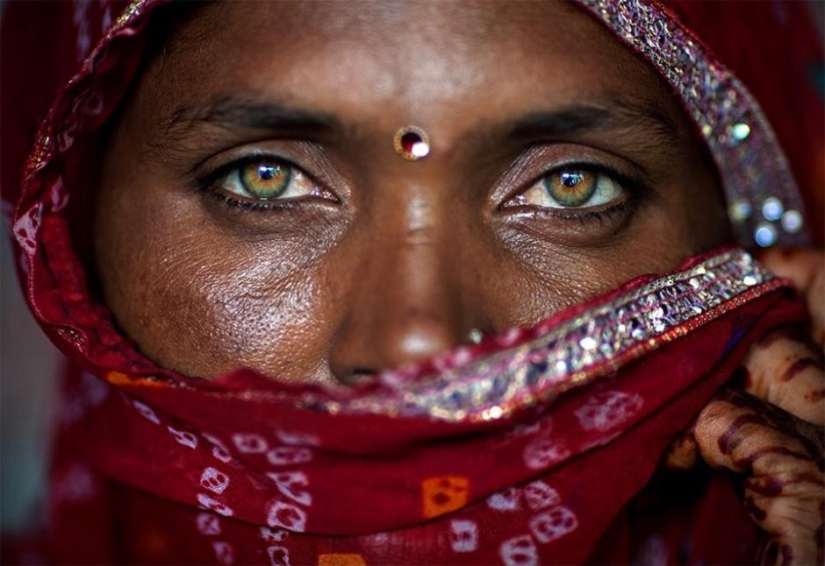 Retratos expresivos y coloridos de diferentes partes del mundo.