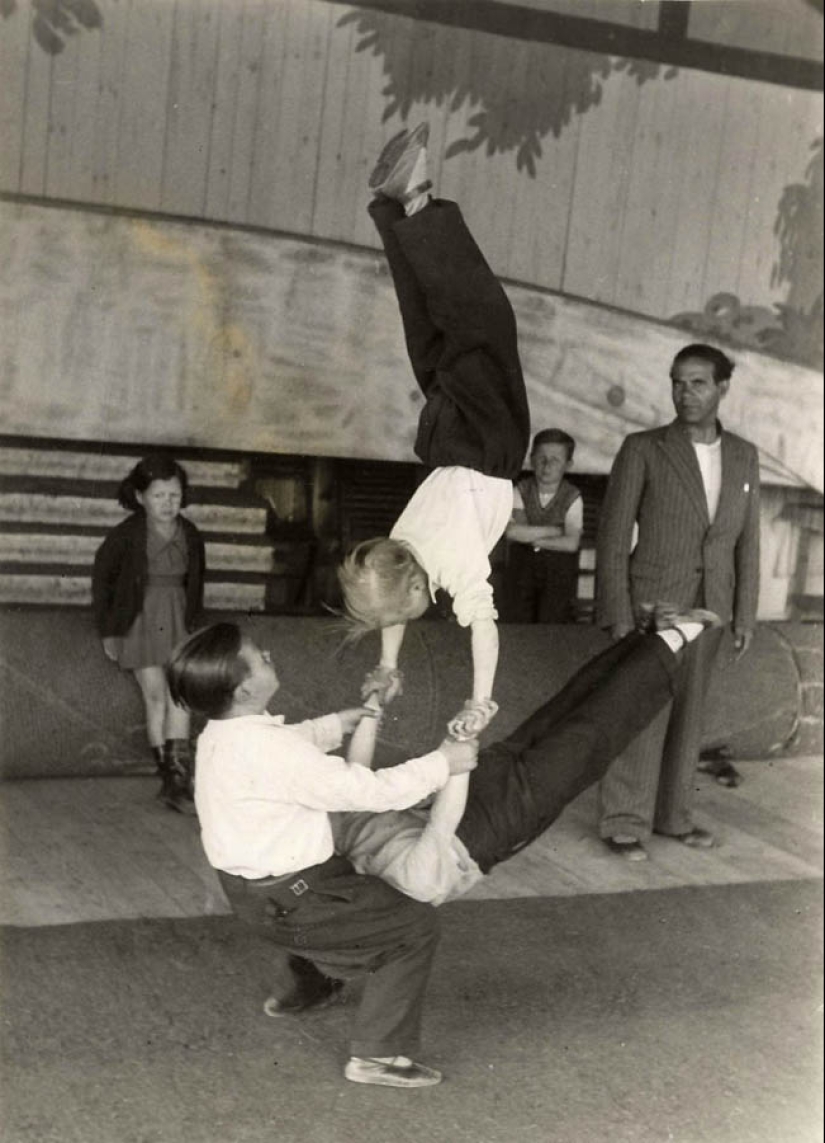 Retro photo: From the life of Lilliputians