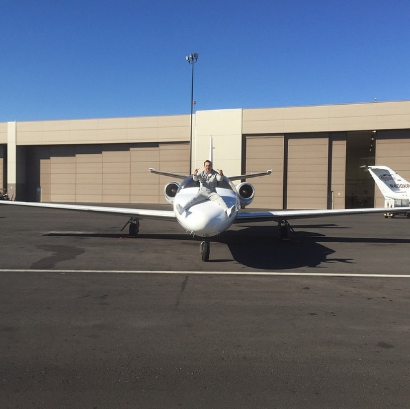 Rich Tony Tutoni - American billionaire became an Instagram star Rich Tony Tutoni - American billionaire became an Instagram star