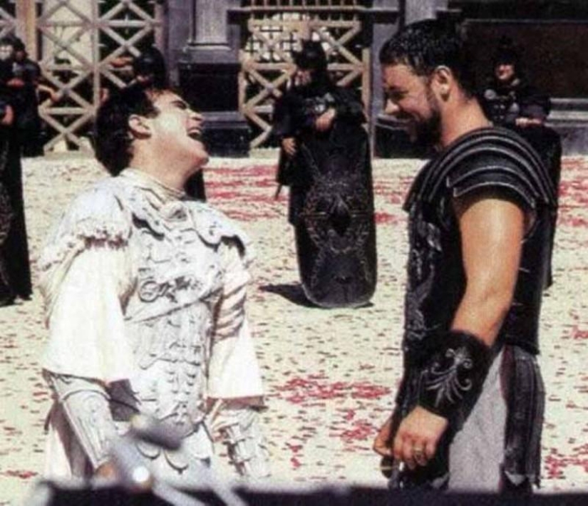 Risa entre bastidores entre tomas Risa entre bastidores entre tomas