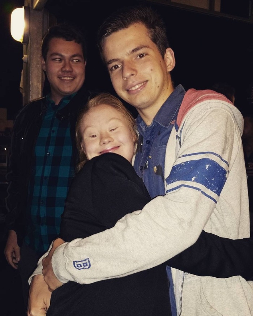 Romantic photos of Down syndrome model Madeleine Stewart and her boyfriend