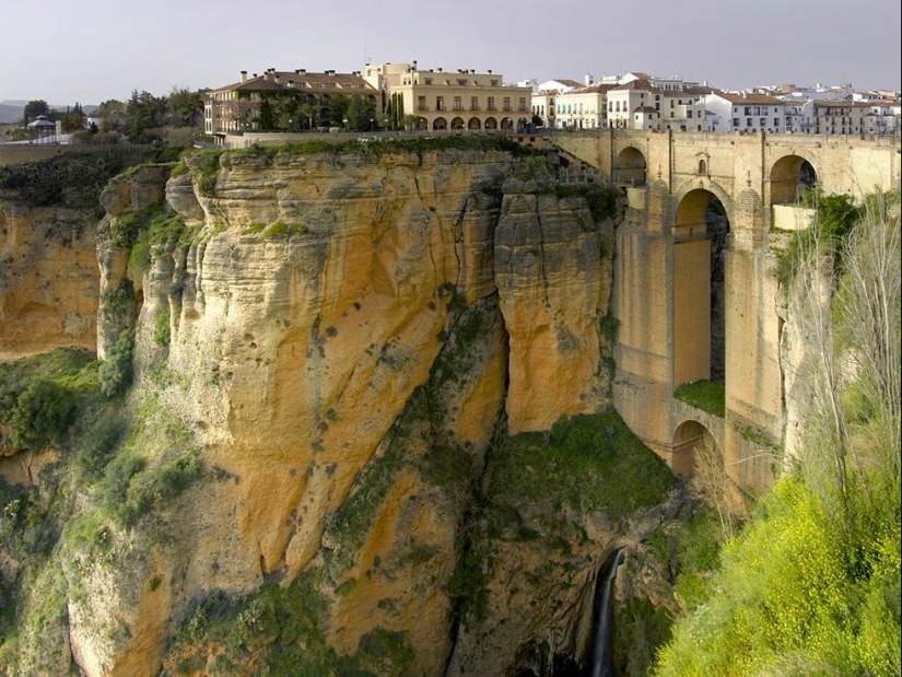 Ronda: the city on the rocks and the soul of Andalusia Ronda: the city on the rocks and the soul of Andalusia