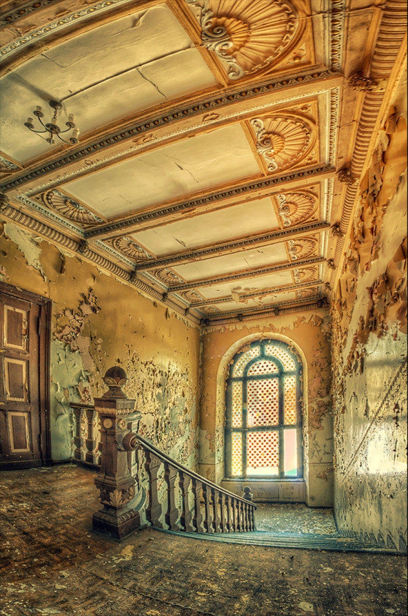 Ruinas europeas a través de los ojos de un profesor polaco Ruinas europeas a través de los ojos de un profesor polaco