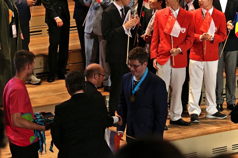 Rusia ganó 5 medallas de oro en la Olimpiada Internacional de Física por primera vez