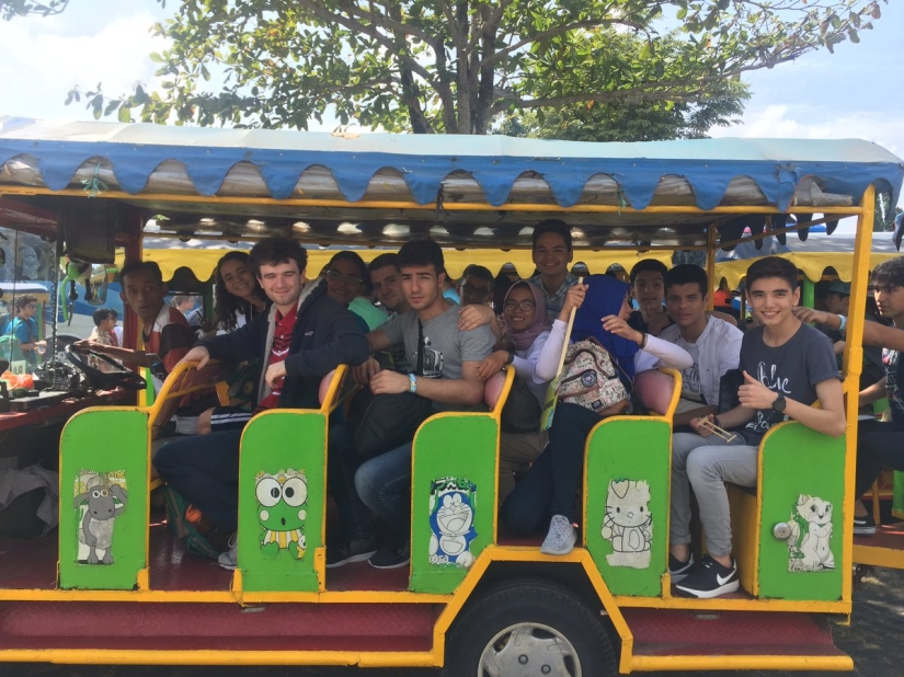 Russia won 5 gold medals at the International Physics Olympiad for the first time