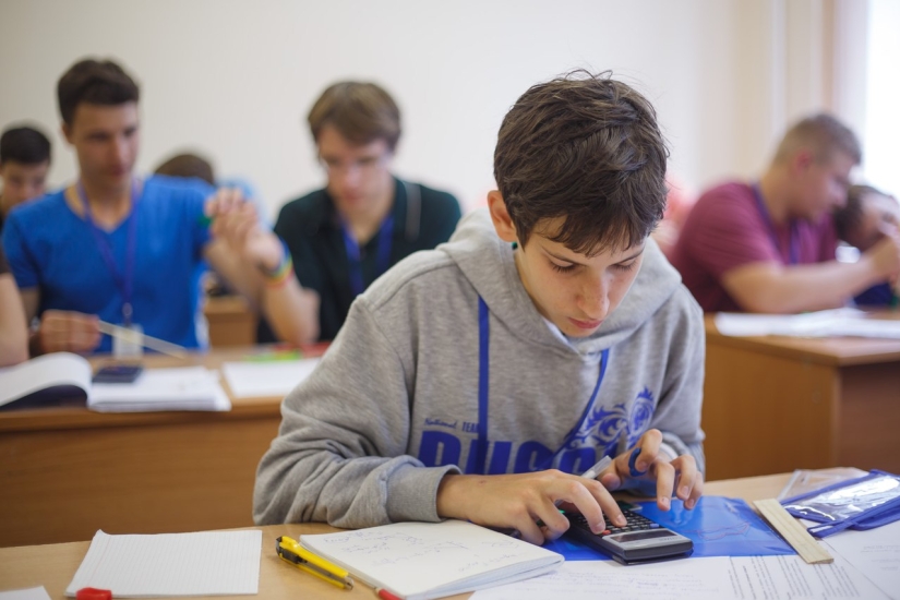 Russia won 5 gold medals at the International Physics Olympiad for the first time