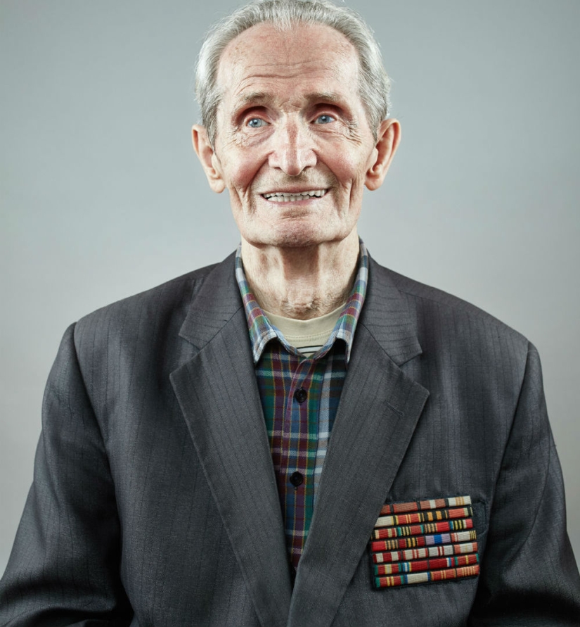 Russian photo project about what never changes in a person — about a smile Russian photo project about what never changes in a person — about a smile