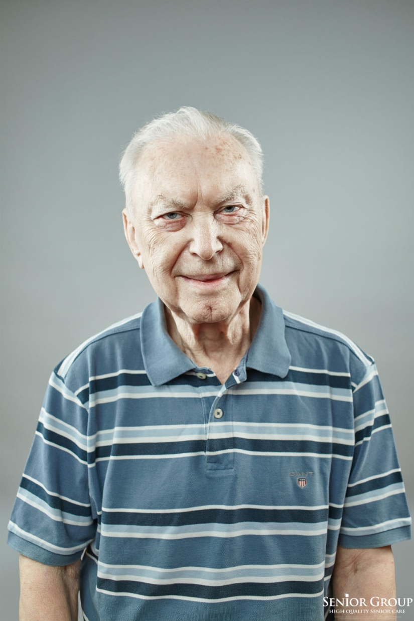 Russian photo project about what never changes in a person — about a smile Russian photo project about what never changes in a person — about a smile