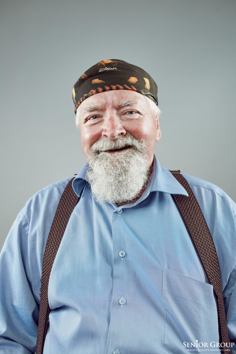 Russian photo project about what never changes in a person — about a smile Russian photo project about what never changes in a person — about a smile