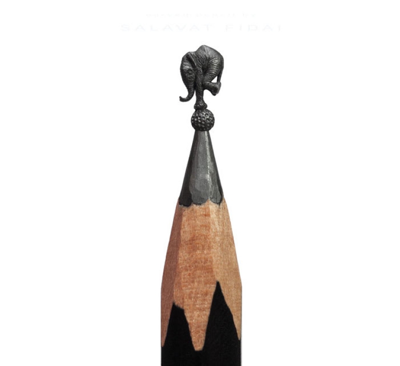 Sculptor from Ufa turns pencils into famous heroes