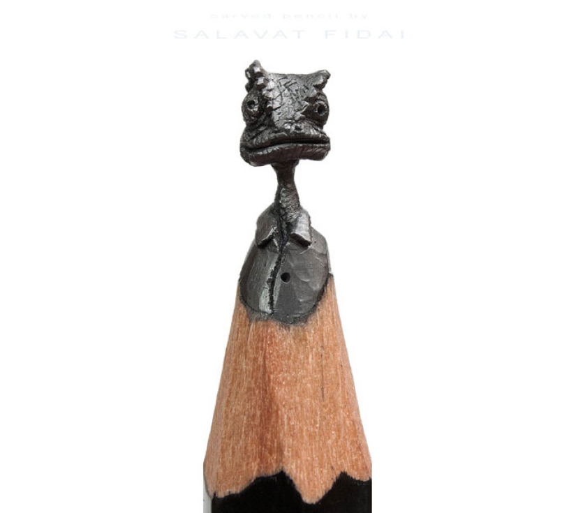Sculptor from Ufa turns pencils into famous heroes