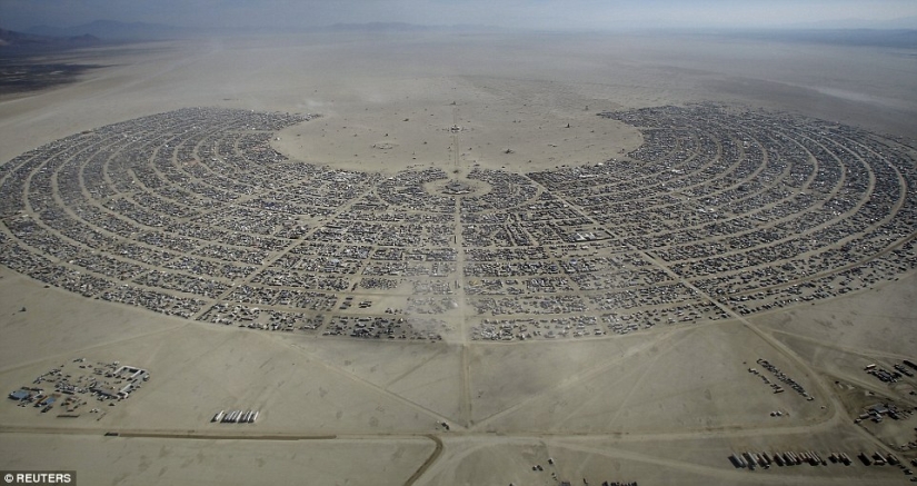 See the scale - Burning Man festival from a bird's eye view and more